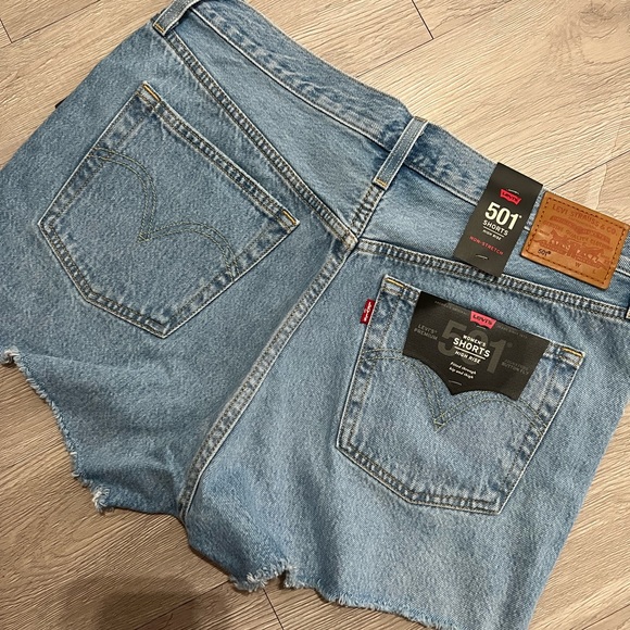 Levis 501 shorts | medium wash | high waist - Picture 2 of 4